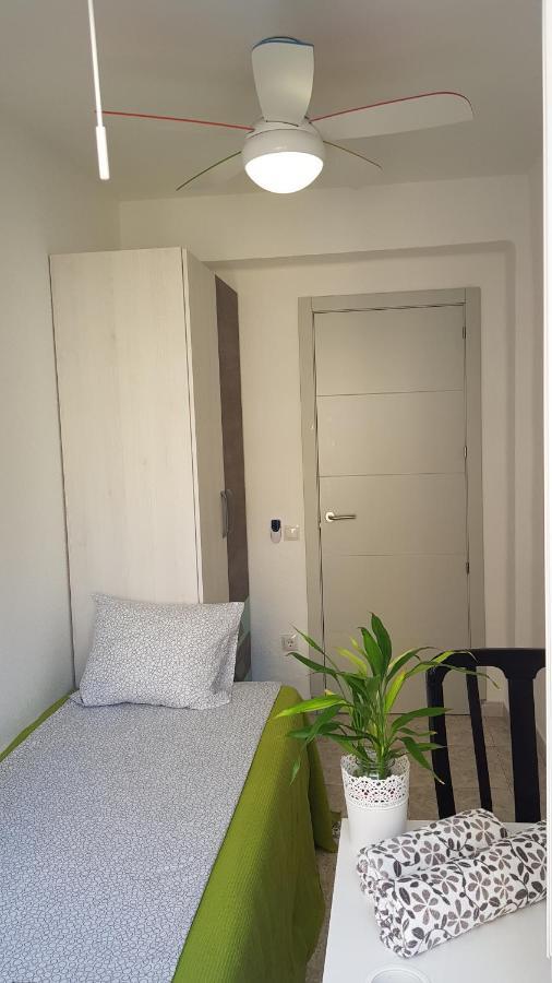 Apartamento Apartamento Las Palmeras Castellón de la Plana Exterior foto